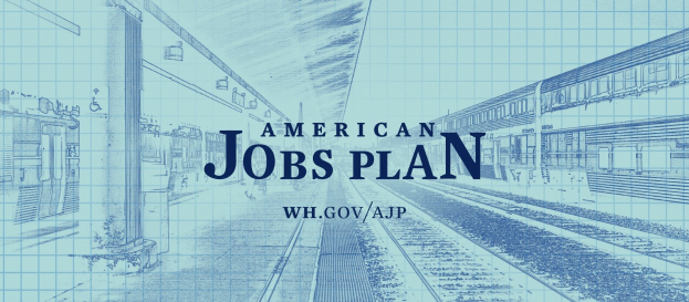 Ein Blueprint eines Bahnhofs mit den Worten "American Jobs Plan" darauf, der ein Zug auf der rechten Seite und Eisenbahnschienen daneben zeigt.