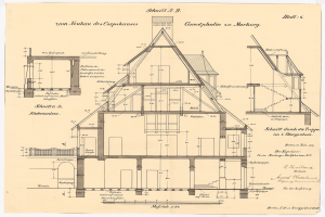 Schwarzes und weißes Architekturzeichnung eines Hauses mit vielen Fenstern und einem Dach, beschriftet als erstes Haus in Deutschland, begleitet von detaillierten Plänen und Text.