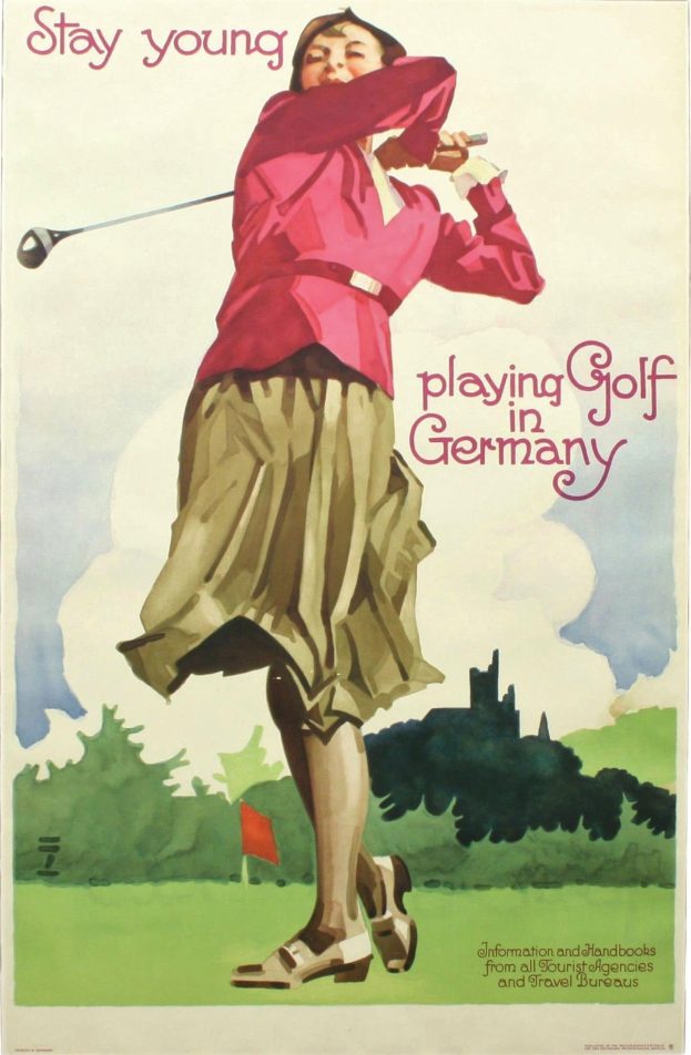 Eine Frau steht mit einem Golfschläger auf einem Golfplatz in Deutschland, mit einer Fahne und Bäumen im Hintergrund und Text auf dem Plakat.