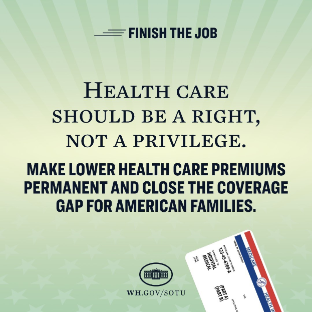 Plakat mit dem Text "Beende den Job: Gesundheit sollte ein Recht sein, nicht ein Privileg" und einer Karte, auf der steht "Mache niedrigere Gesundheitskosten permanent und schließe die Versorgungslücke für amerikanische Familien."