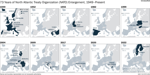 Karte der NATO-Erweiterung von 1949 bis heute, zeigt Mitgliedsadditionen nach Jahr in verschiedenen Regionen.